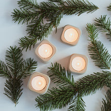Lade das Bild in den Galerie-Viewer, LICHTBLICK - Teelichthalter 4er-Set