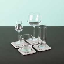 Lade das Bild in den Galerie-Viewer, STANDFEST - Untersetzer aus Beton - 4er-Set