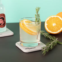 Lade das Bild in den Galerie-Viewer, STANDFEST - Untersetzer aus Beton - 4er-Set