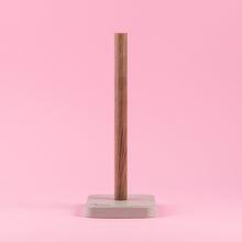 Lade das Bild in den Galerie-Viewer, STANDPUNKT - Küchenrollenhalter