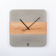 Lade das Bild in den Galerie-Viewer, ZEITSPRUNG - Wanduhr aus Beton und Holz
